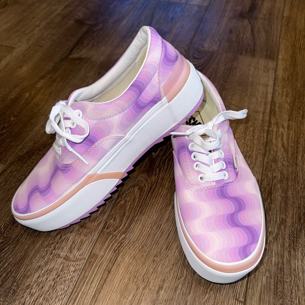 Women's Purple Platform Vans Sneakers / Shoes - Size 9 - Like New